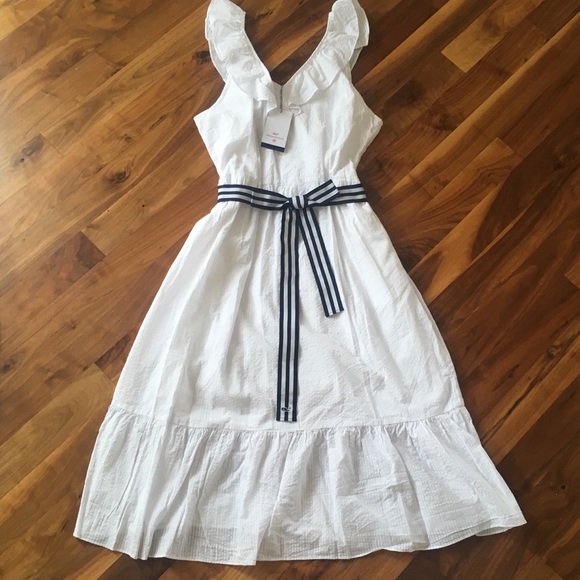 Vineyard Vines Dresses & Skirts - Vineyard Vines Womens white sleeveless vneck dress